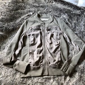 BLANC NOIR TAUPE COLORED ZIP UP-NEW W/O TAGS